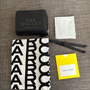 Marc Jacobs “The Wallet” Black Leather Wallet with Dust bag